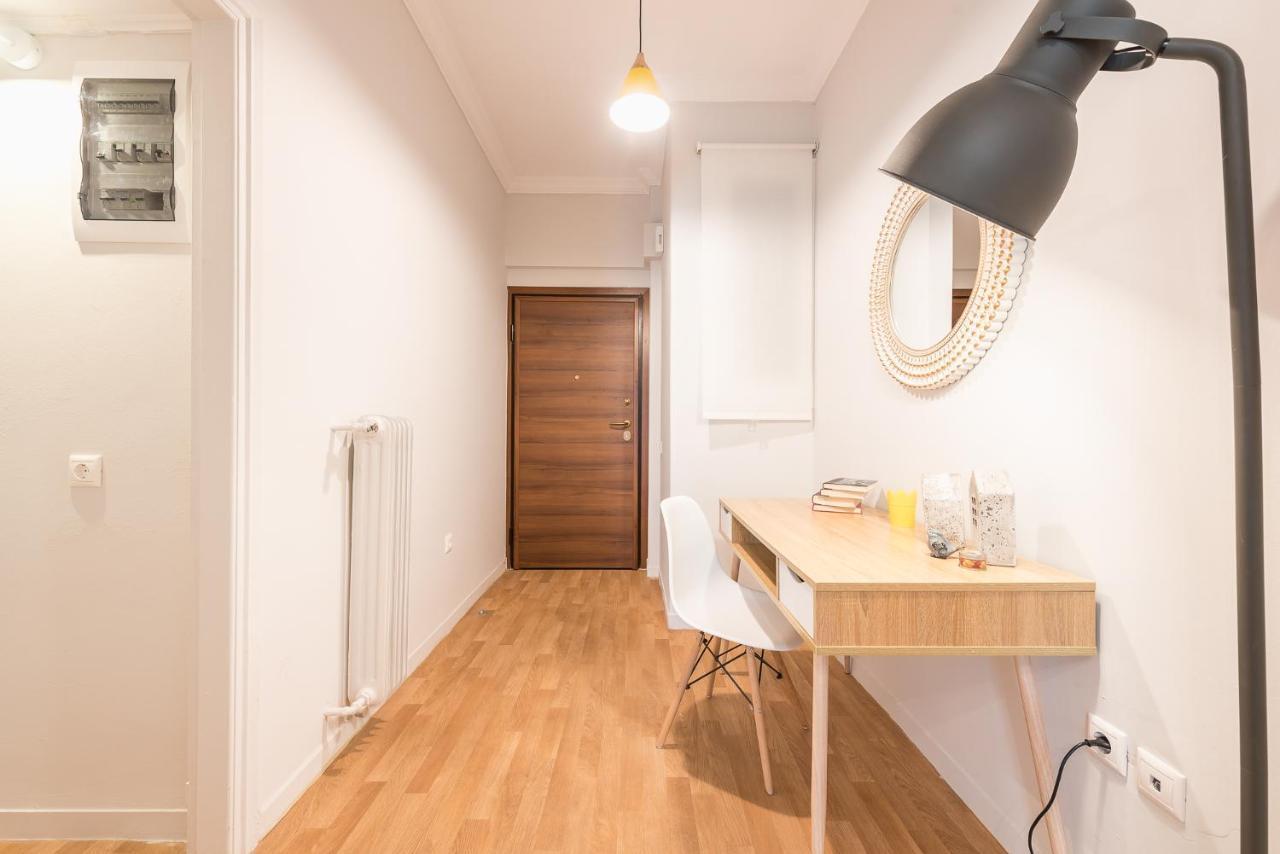 Gorgeous & Modern At Ampelokipi Metro Station By Greece Apartamento Atenas